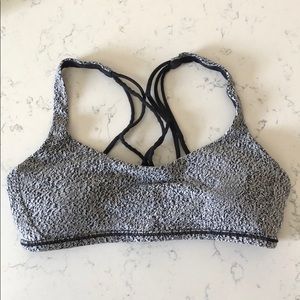 Lululemon Free to be Zen bra